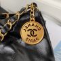 Chanel 22 Small Handbag-black