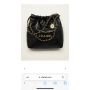 Chanel 22 Small Handbag-black